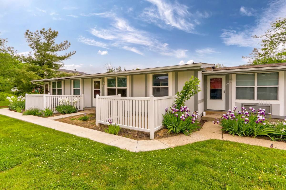 Townhouse for rent at Carriage Hill, 900 Dawn Court, Medina, OH 44256