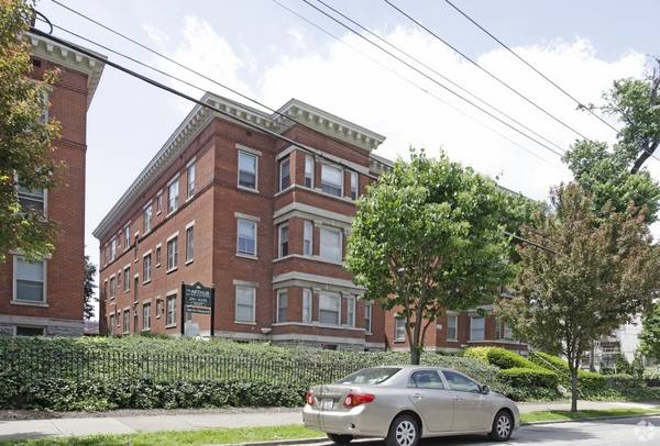 Apartment for rent at The Arthur, 545 Greenup St #S12, Covington, KY 41011
