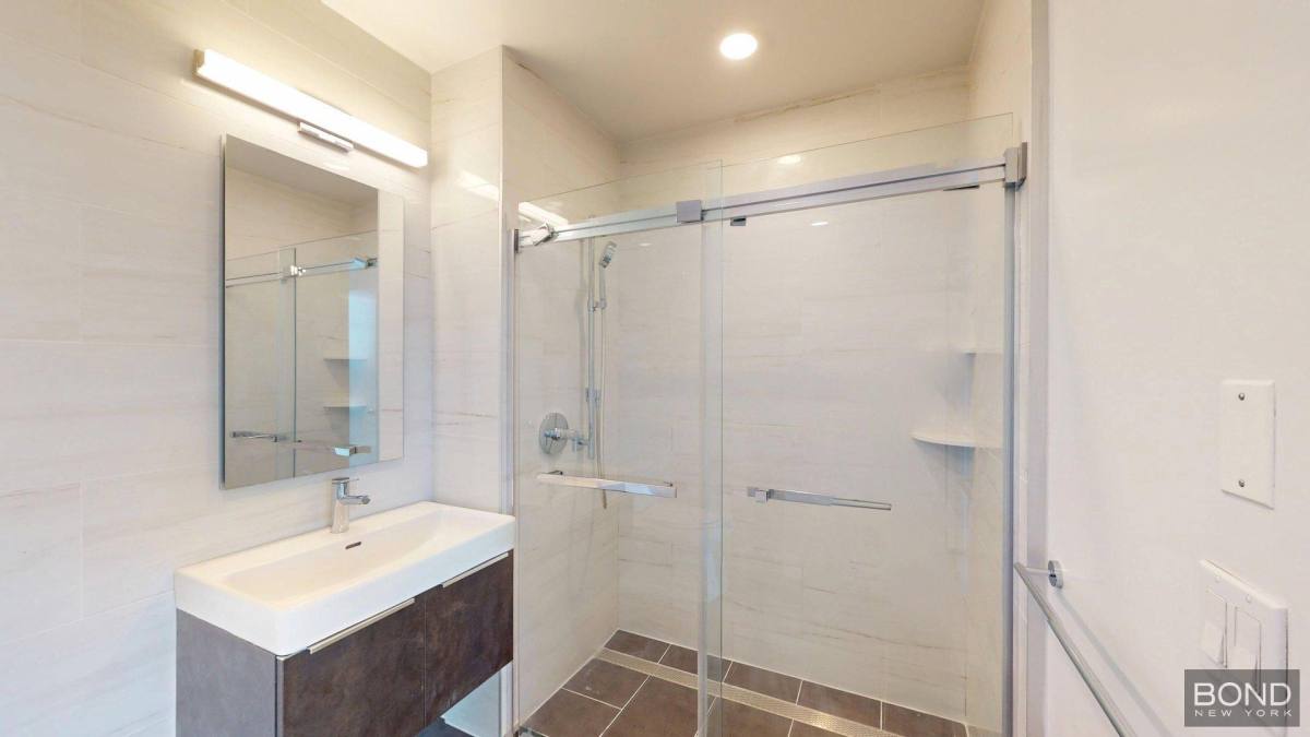 Apartment for rent at 144-74 Northern Blvd #PHU, Flushing, NY 11354