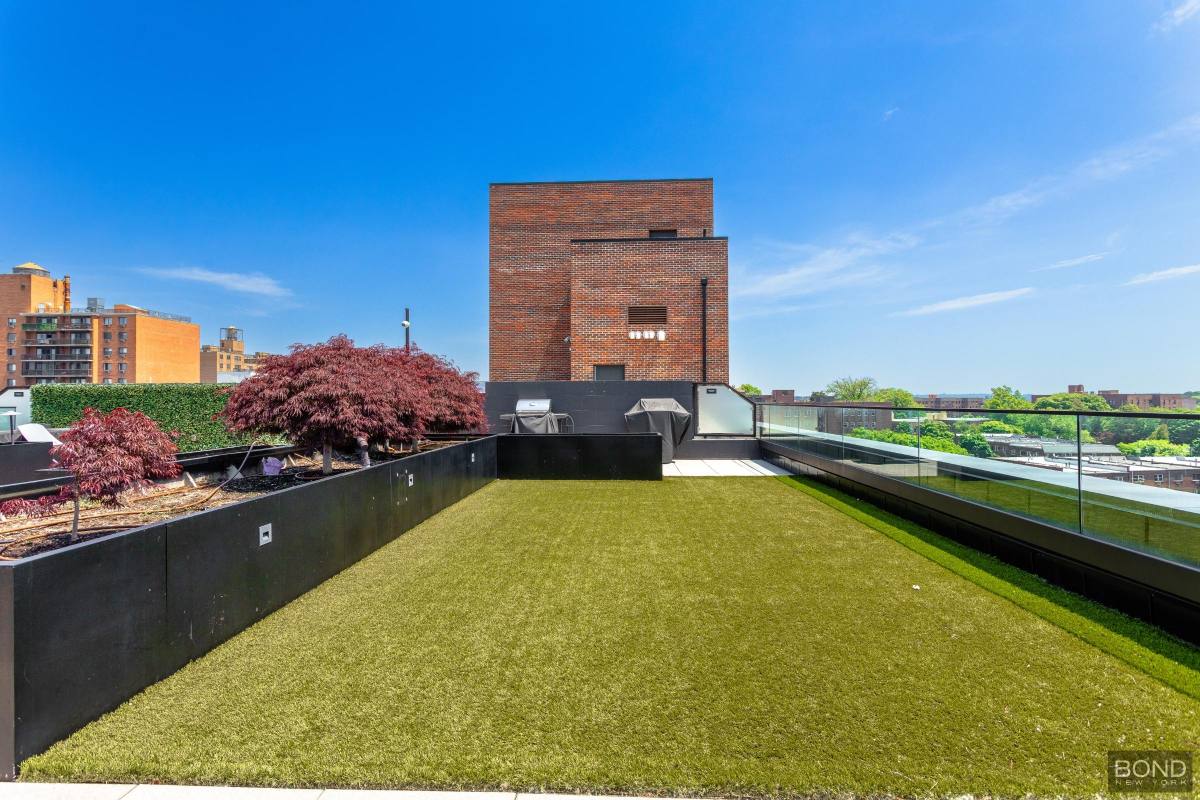 Apartment for rent at 144-74 Northern Blvd #PHU, Flushing, NY 11354