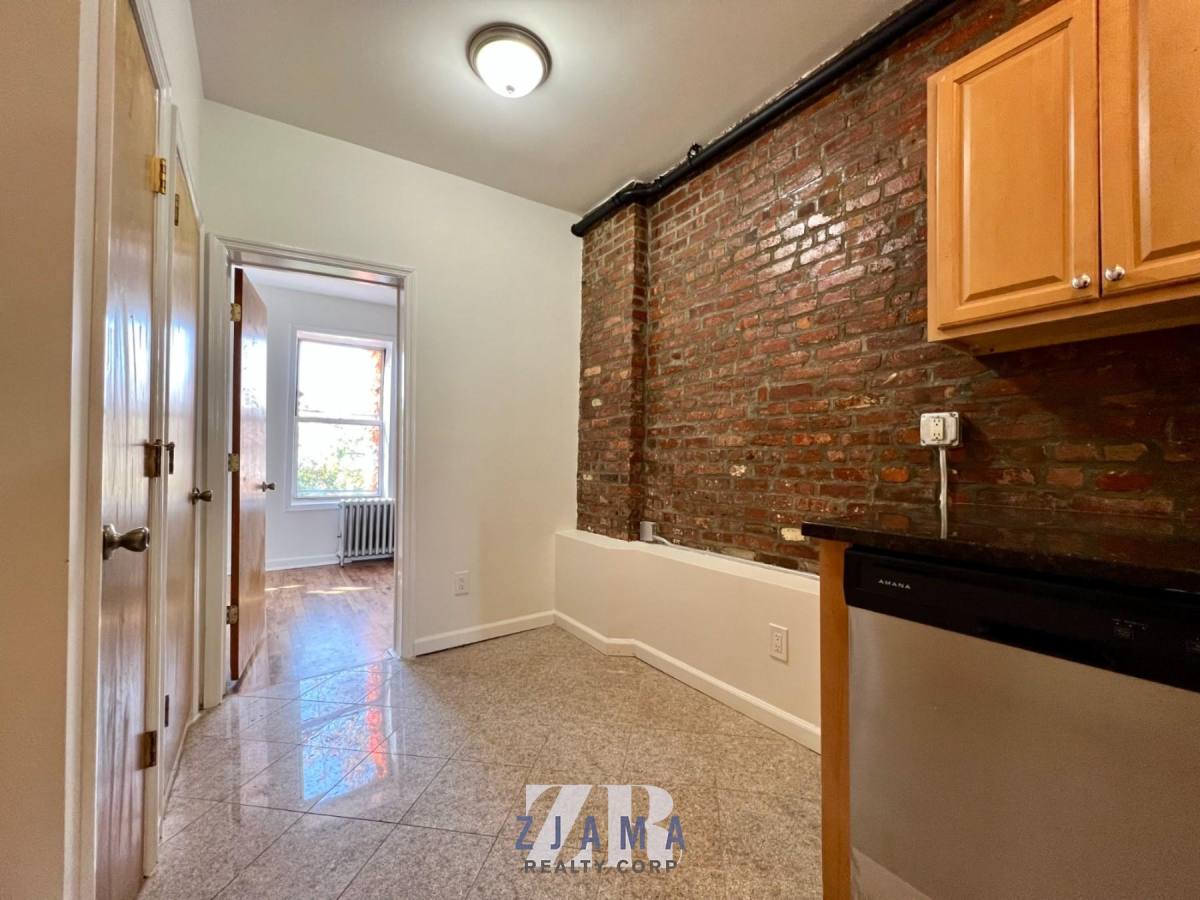 Apartment for rent at 326 21st St #4R, Brooklyn, NY 11215