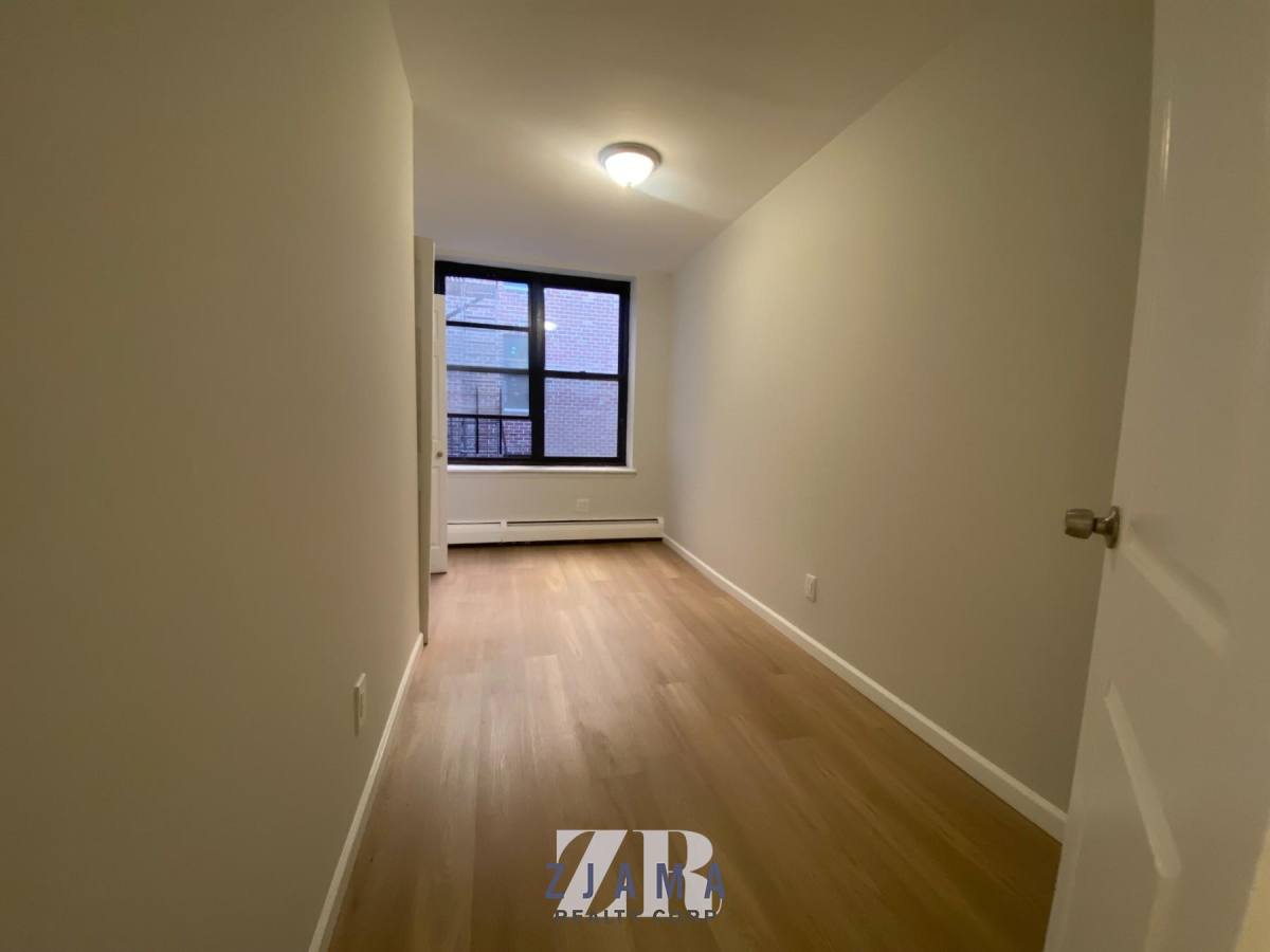 Apartment for rent at 152 Parkside Ave #4G, Brooklyn, NY 11226