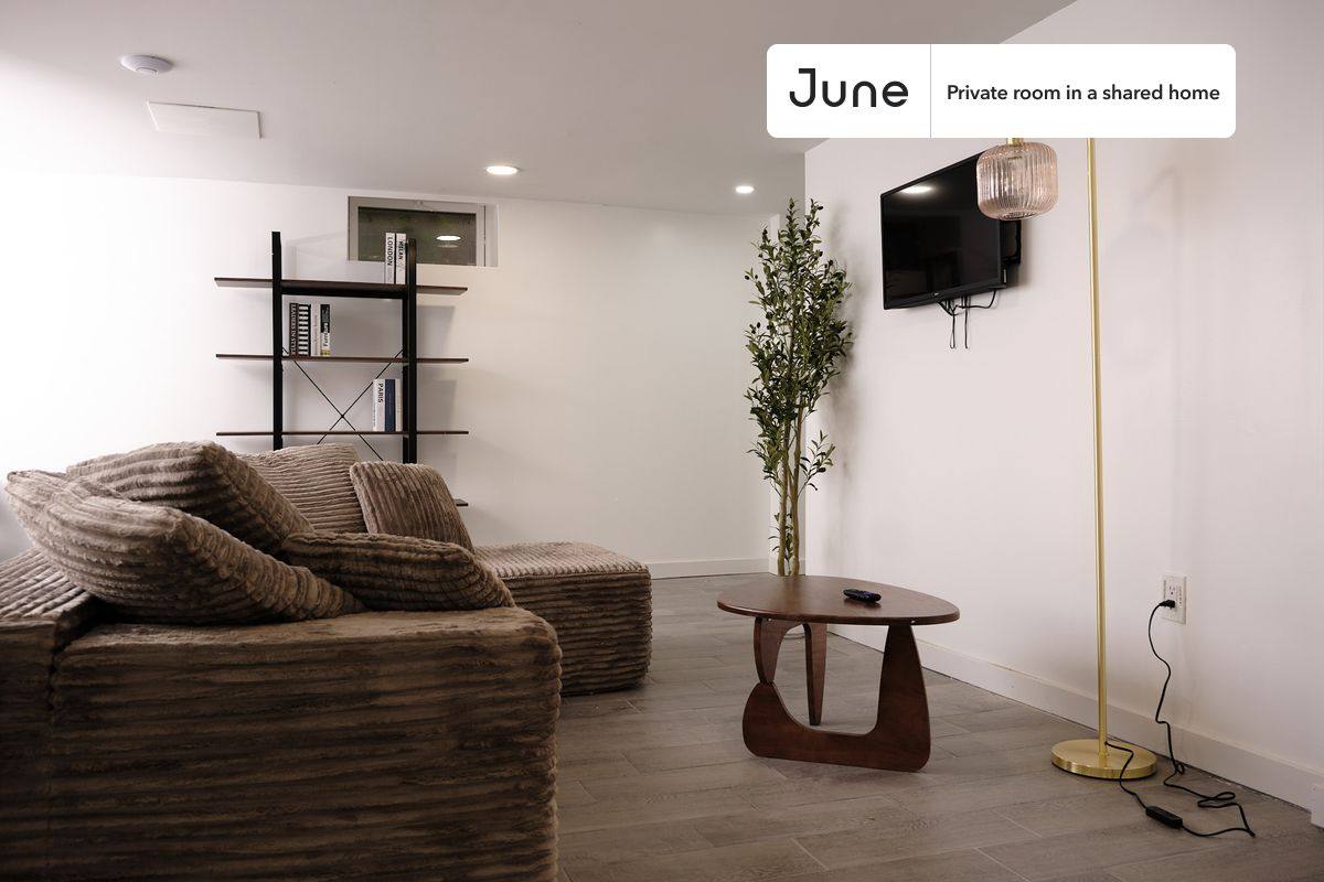 Apartment for rent at 624 E 17th St #B, Brooklyn, NY 11226