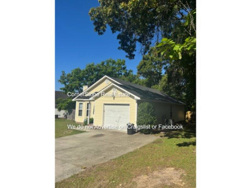 House for rent at 3100 Winesap Rd, Hope Mills, NC 28348