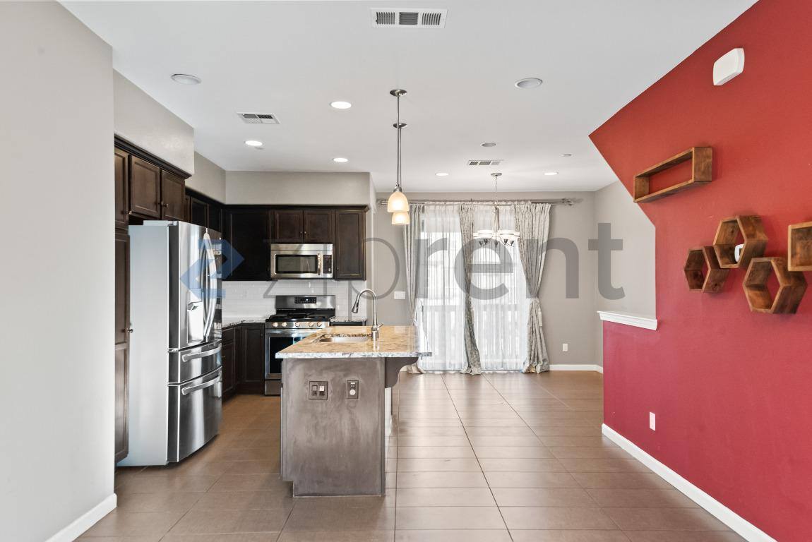 Townhouse for rent at 5764 Via Lugano, Fremont, CA 94555