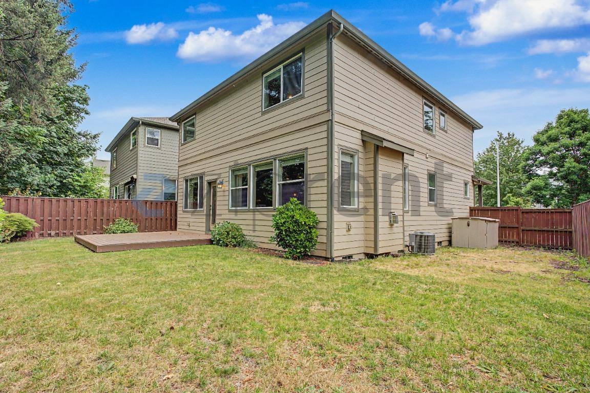 House for rent at 28623 Greenway Dr, Wilsonville, OR 97070