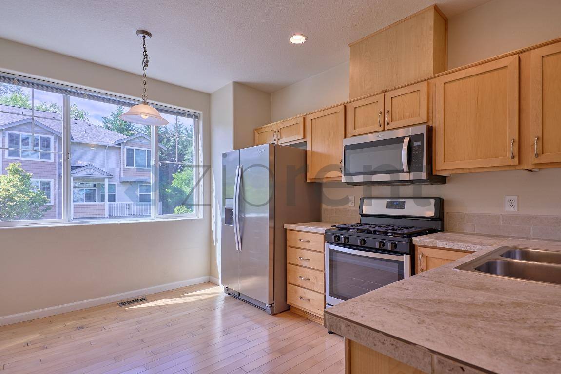 Townhouse for rent at 15440 SW Mallard Dr #102, Beaverton, OR 97007