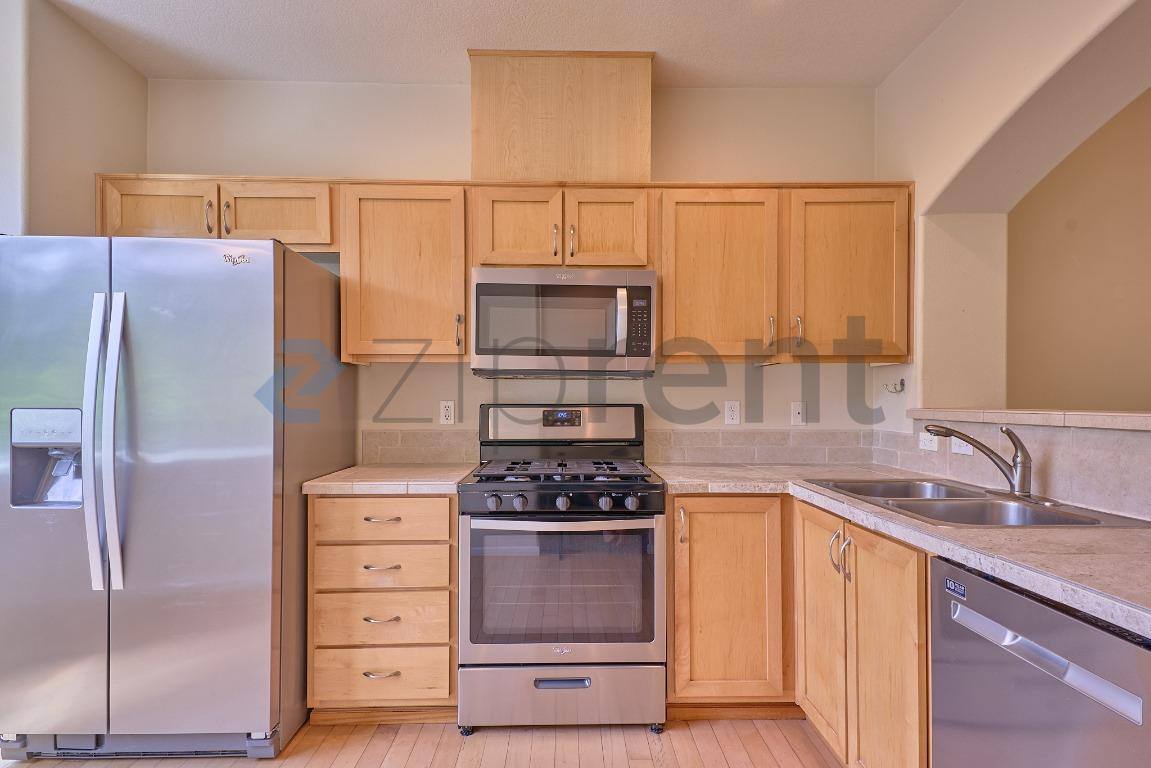 Townhouse for rent at 15440 SW Mallard Dr #102, Beaverton, OR 97007