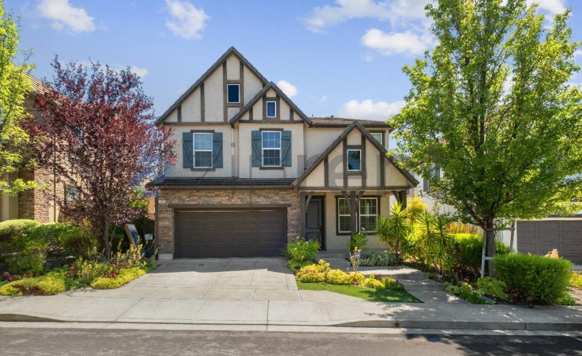 House for rent at 5023 Queensbury Way, San Ramon, CA 94582