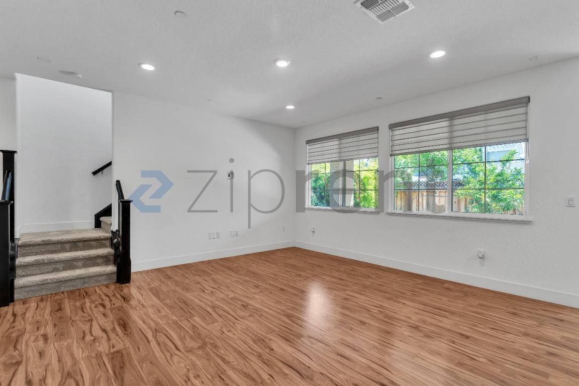 House for rent at 1483 S Barker St, Tracy, CA 95391