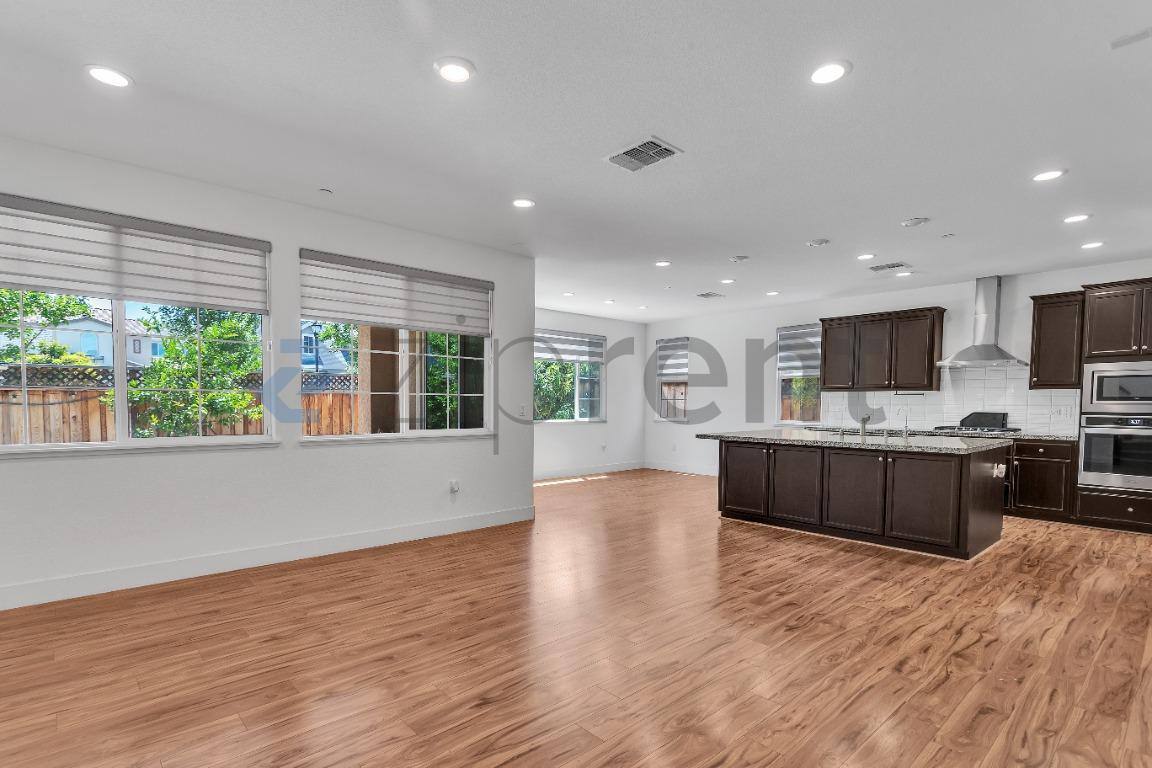 House for rent at 1483 S Barker St, Tracy, CA 95391