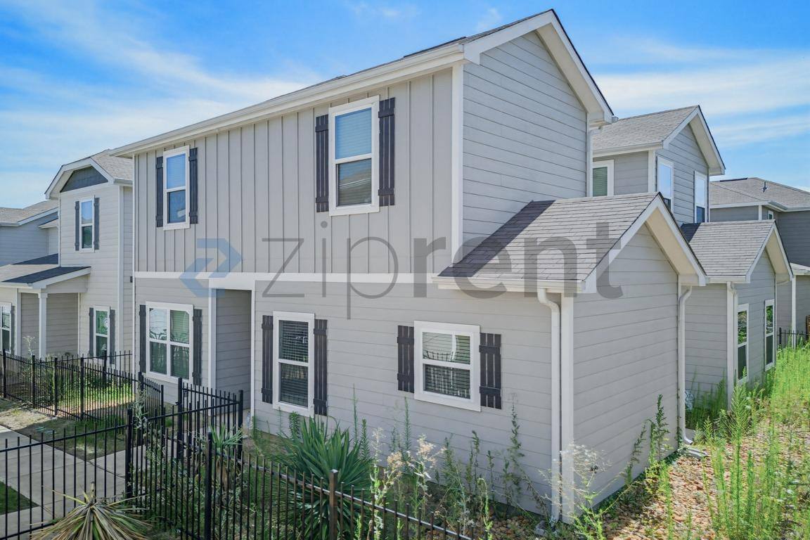 Apartment for rent at 10843 Emerick St, San Antonio, TX 78252