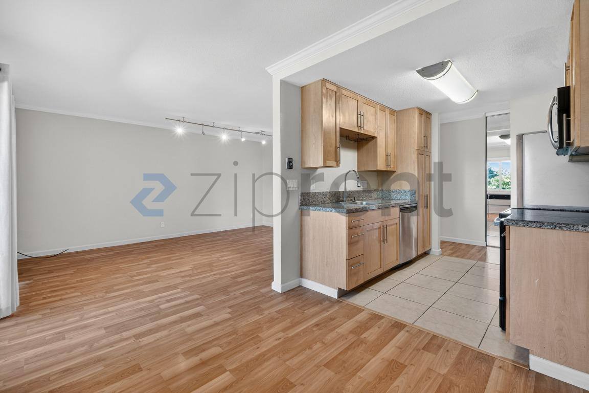 Apartment for rent at 355 Masters Court #1, Walnut Creek, CA 94598