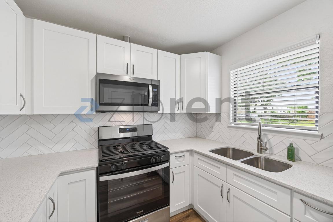 House for rent at 838 McCauley Blvd, San Antonio, TX 78221