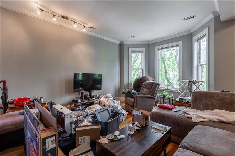 Apartment for rent at 1314 W Roscoe #2R, Chicago, IL 60657