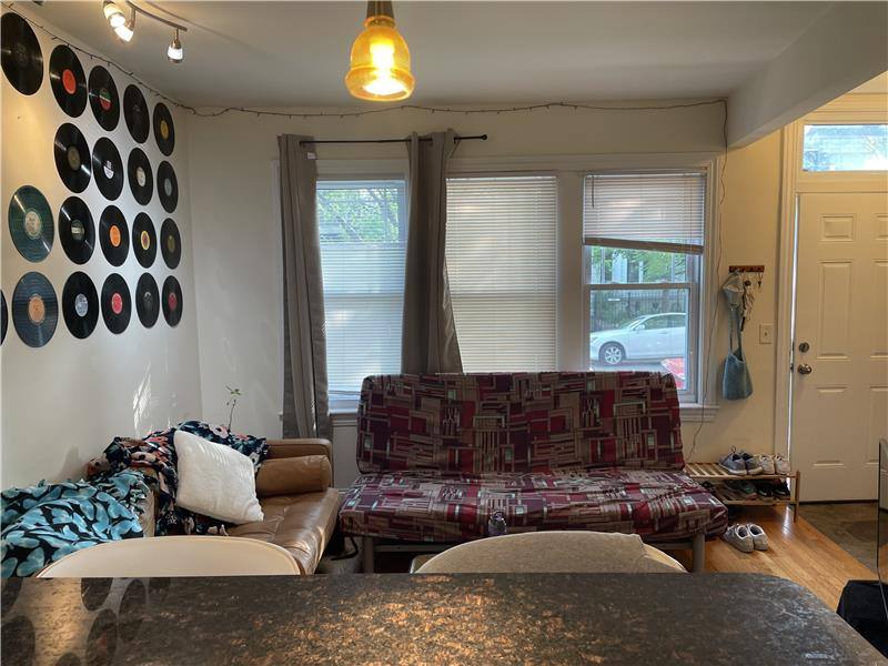 Apartment for rent at 1738 W Altgeld #1, Chicago, IL 60614