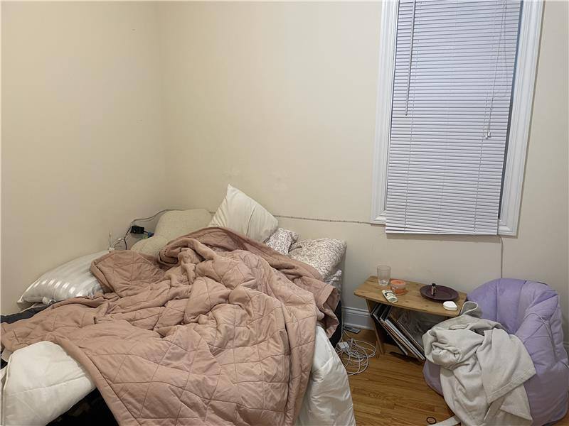 Apartment for rent at 1738 W Altgeld #1, Chicago, IL 60614