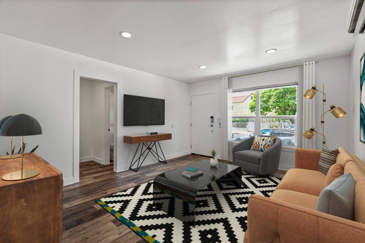 Apartment for rent at 2730 Raymond Ave, Los Angeles, CA 90007