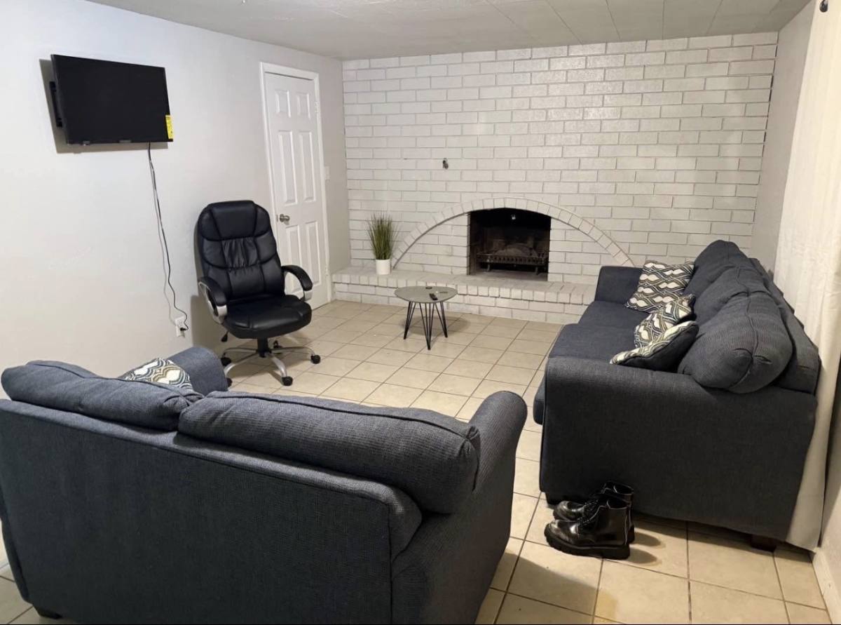 House for rent at 1486 N Hill Field Rd, Layton, UT 84041