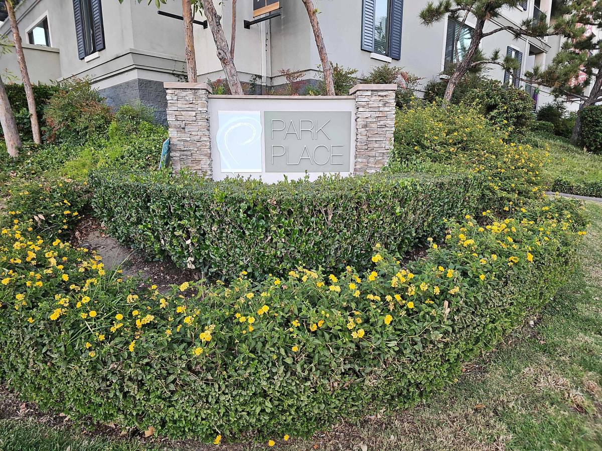 Apartment for rent at 8710 De Soto Ave #103, Canoga Park, CA 91304