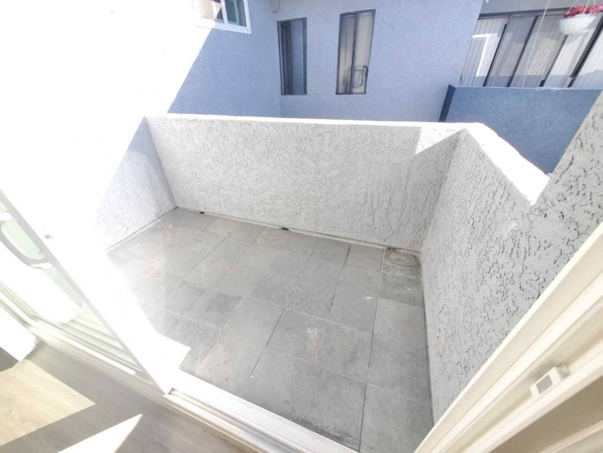 Apartment for rent at 15010 Burbank Blvd #202, Van Nuys, CA 91411