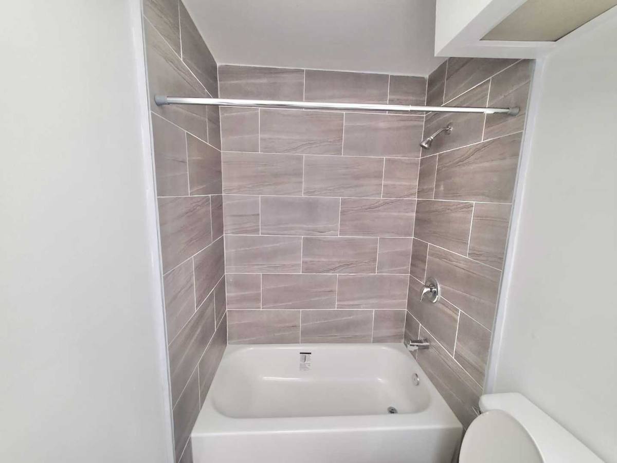 Apartment for rent at 15010 Burbank Blvd #202, Van Nuys, CA 91411