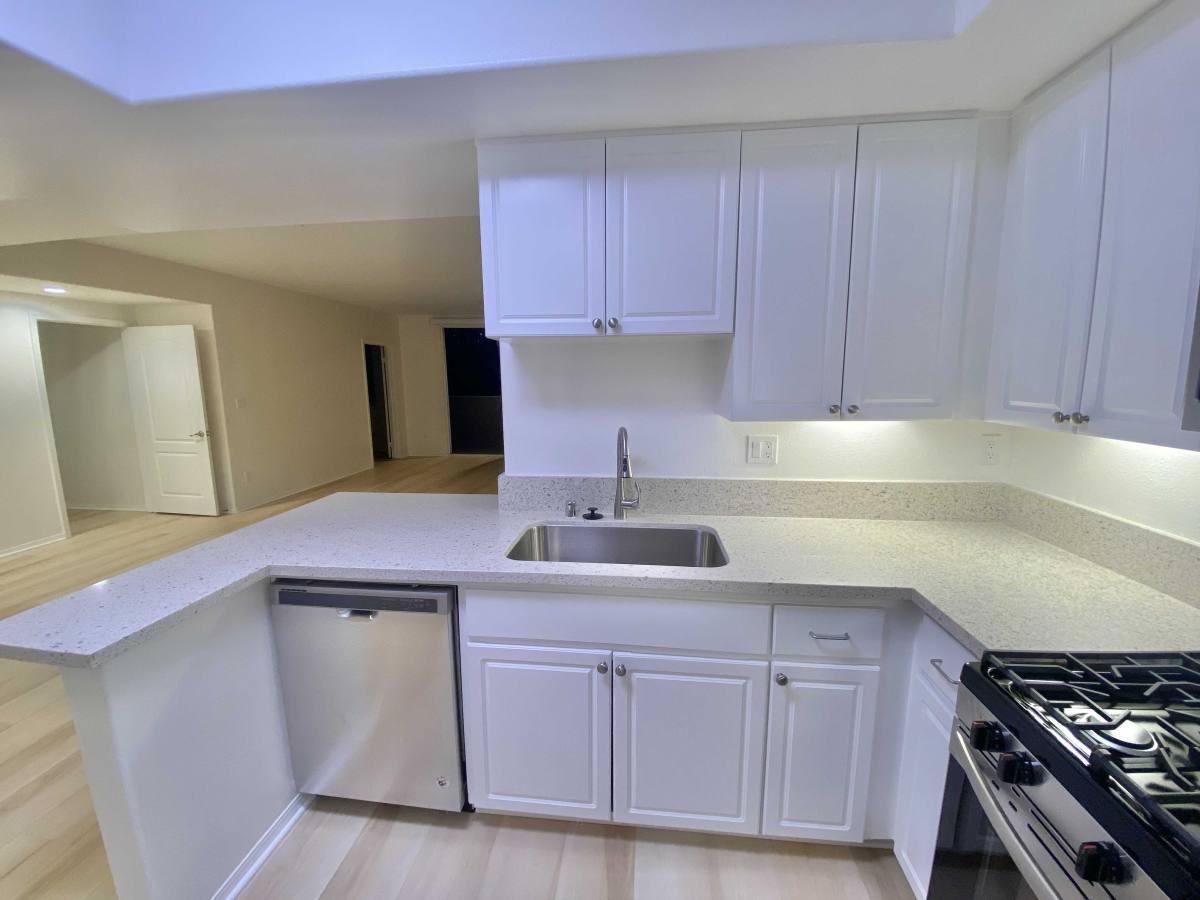 Apartment for rent at 3265 Sawtelle Blvd #104, Los Angeles, CA 90066