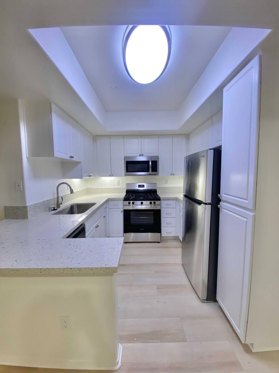 Apartment for rent at 3265 Sawtelle Blvd #104, Los Angeles, CA 90066