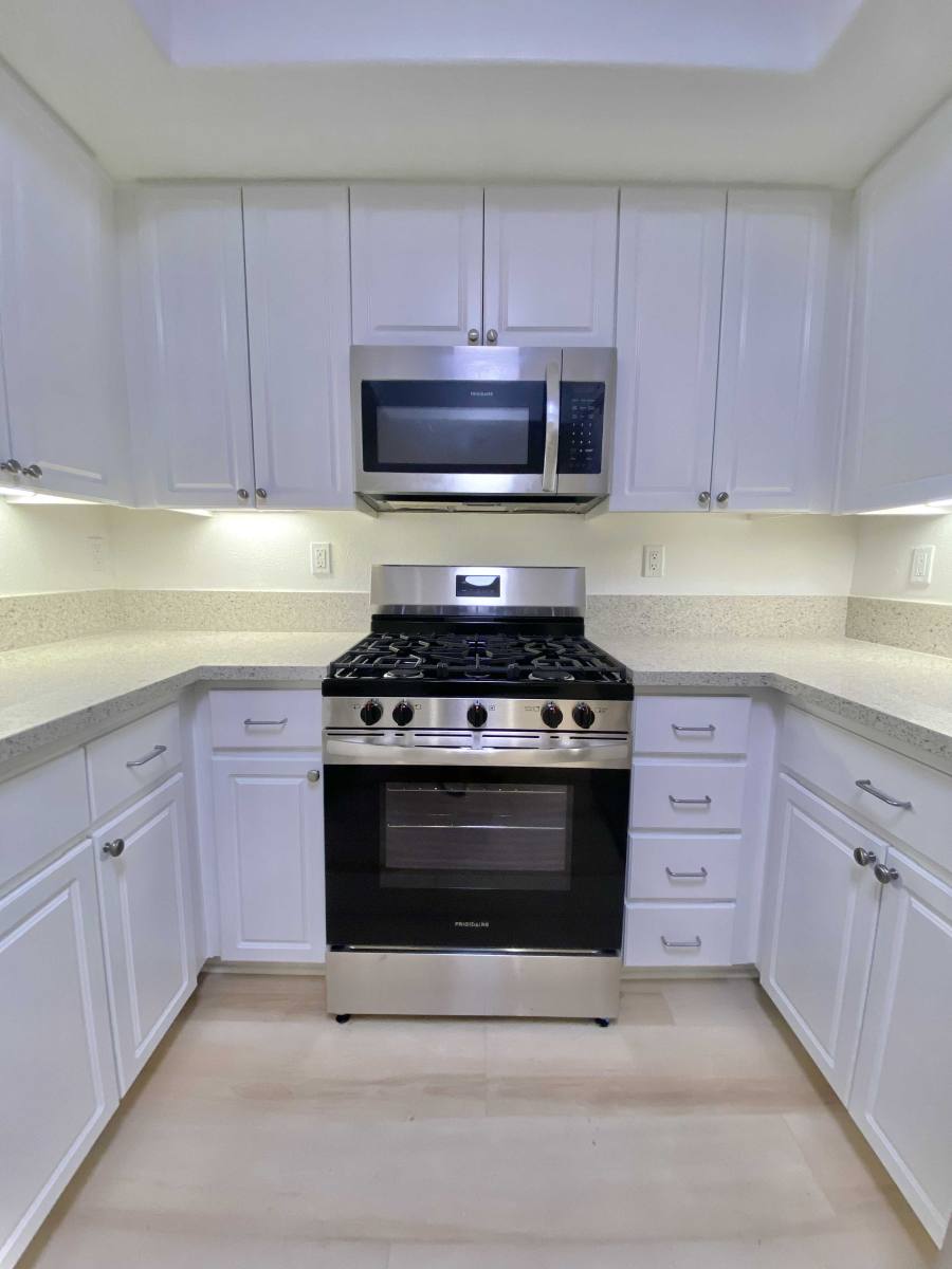 Apartment for rent at 3265 Sawtelle Blvd #104, Los Angeles, CA 90066