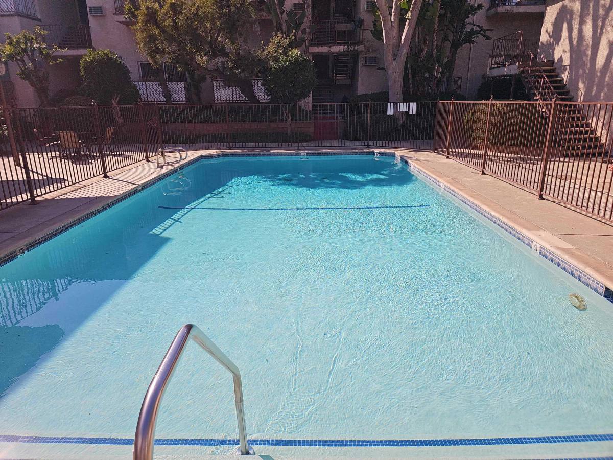 Apartment for rent at 7435 Sepulveda Blvd #83, Van Nuys, CA 91405