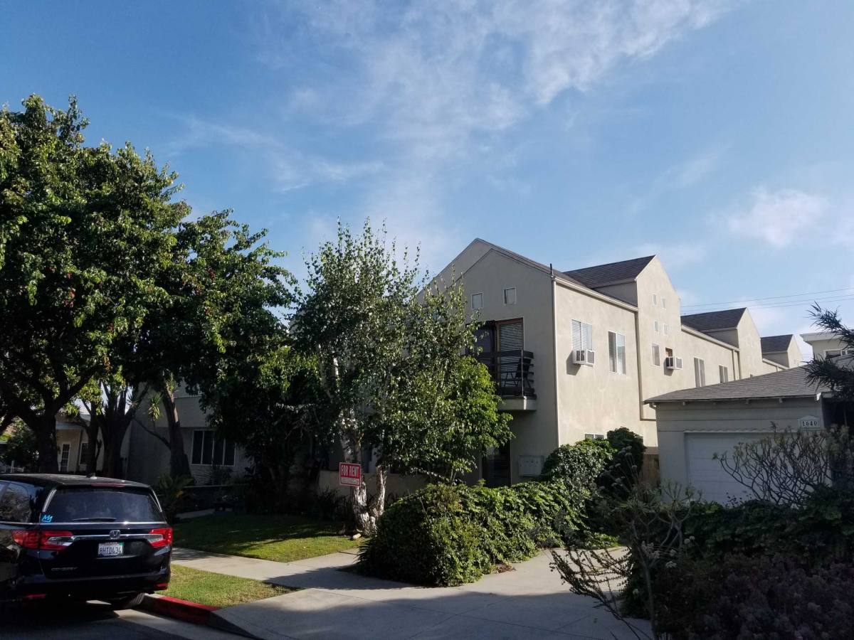Apartment for rent at 1652 Berkeley St #2, Santa Monica, CA 90404