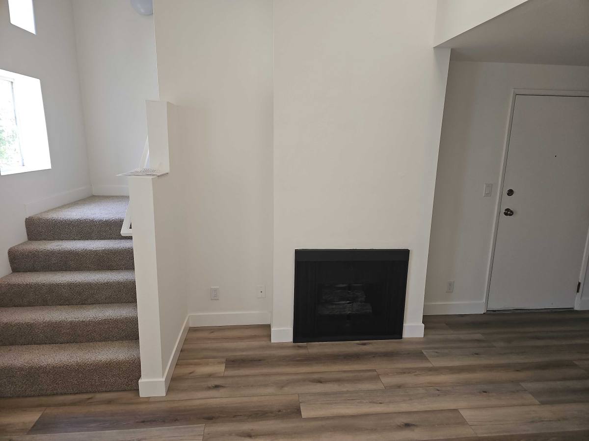 Apartment for rent at 1652 Berkeley St #2, Santa Monica, CA 90404