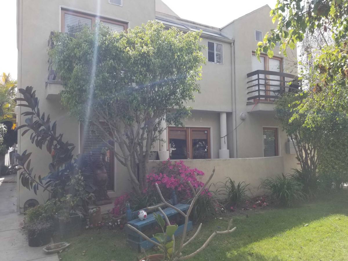 Apartment for rent at 1652 Berkeley St #2, Santa Monica, CA 90404
