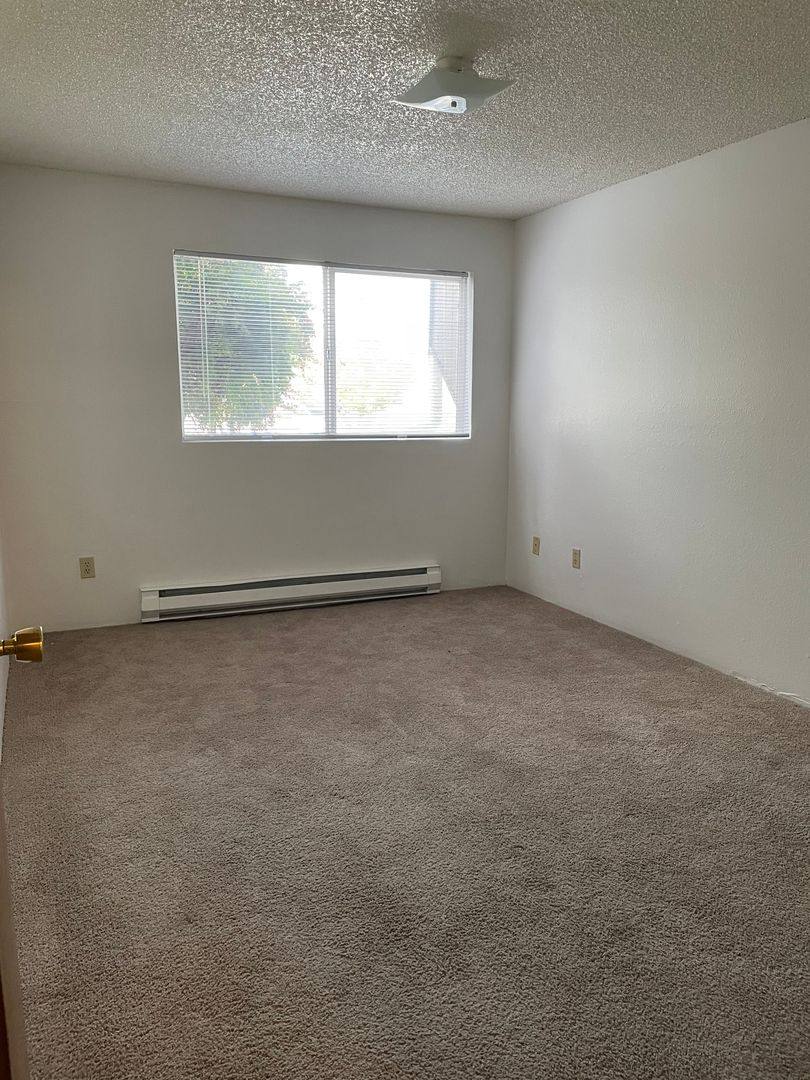Apartment for rent at 2310 E Q Ave, La Grande, OR 97850