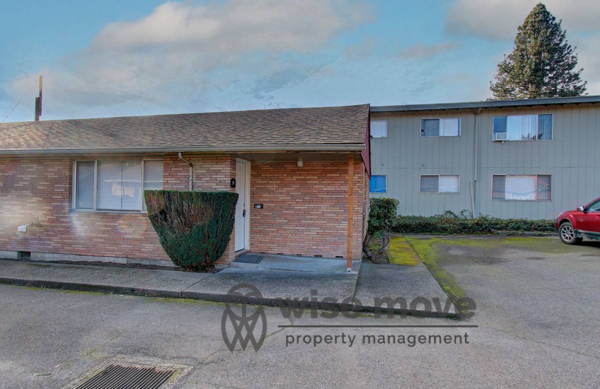 Apartment for rent at 2605 E Mill Plain Blvd, Vancouver, WA 98661