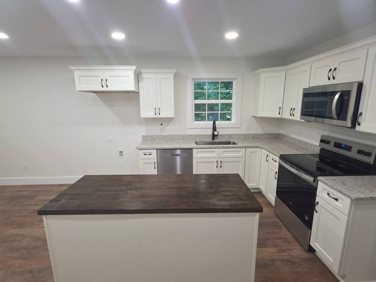 House for rent at 165 Doyle Cemetery Rd, Doyle, TN 38559