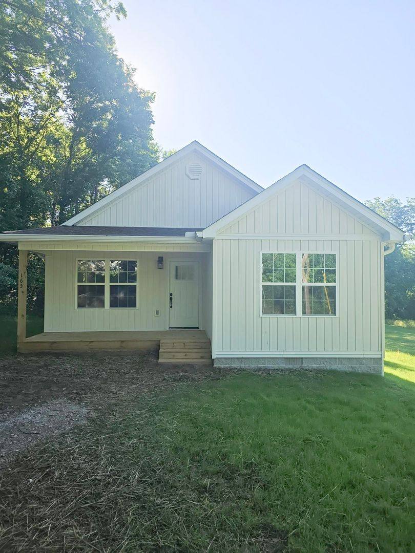 House for rent at 165 Doyle Cemetery Rd, Doyle, TN 38559