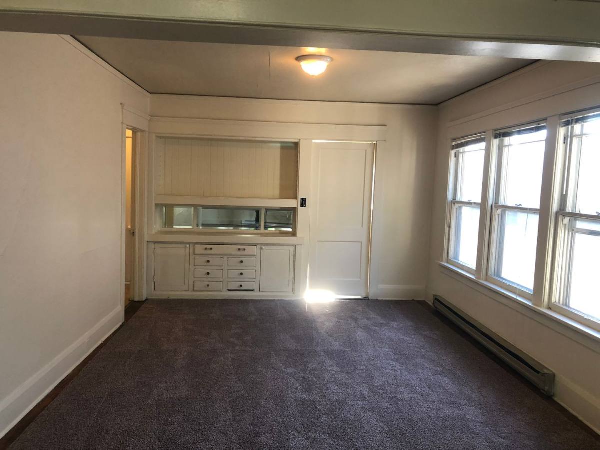 House for rent at 1348 Oak St, Eugene, OR 97401