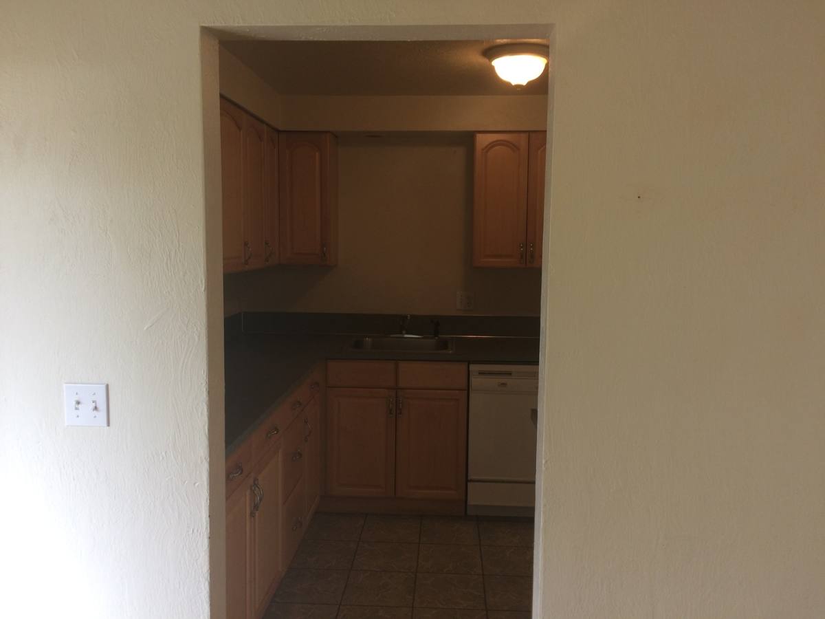 Apartment for rent at 77 79 Hamilton, Eugene, OR 97404