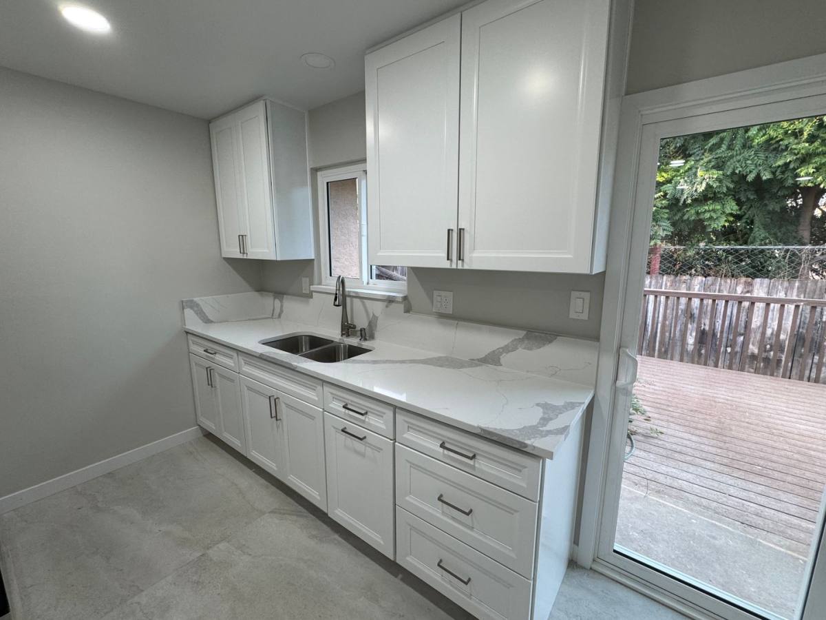 Apartment for rent at 870-878 E Chase Ave, El Cajon, CA 92020