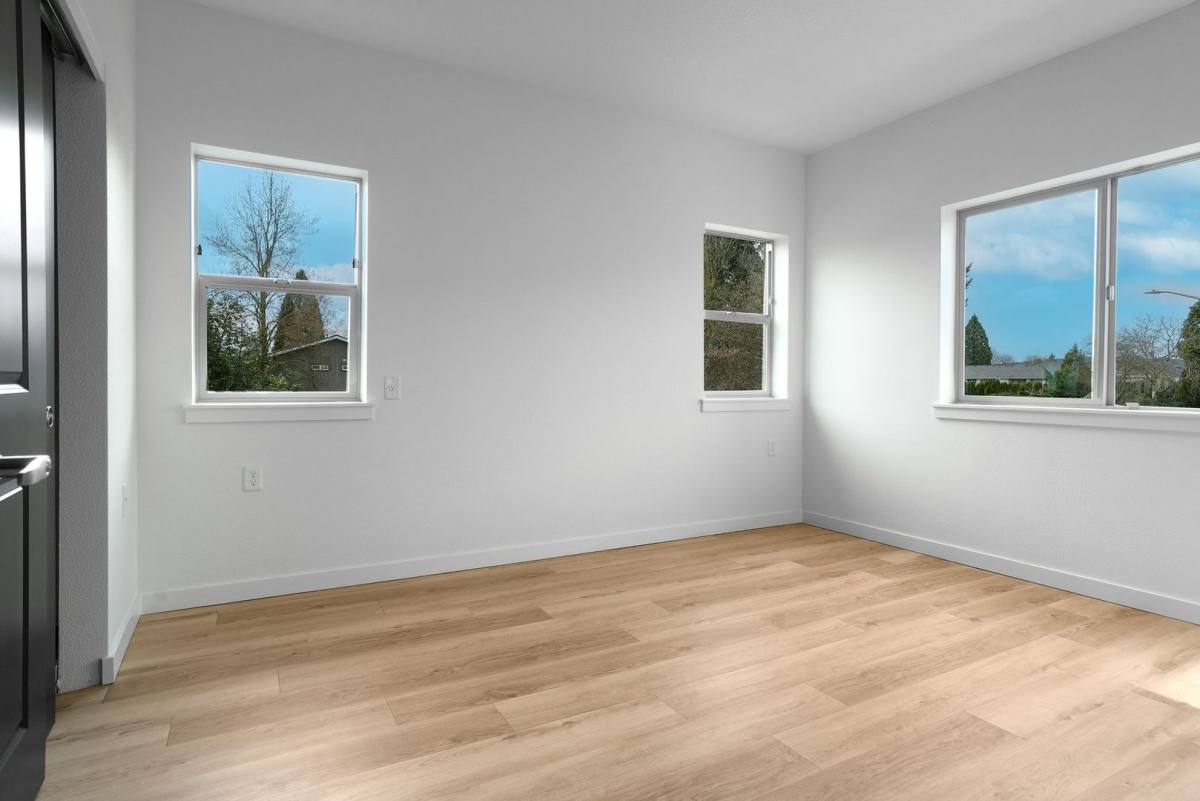 Apartment for rent at 300 Hoxton Ave, Monmouth, OR 97361