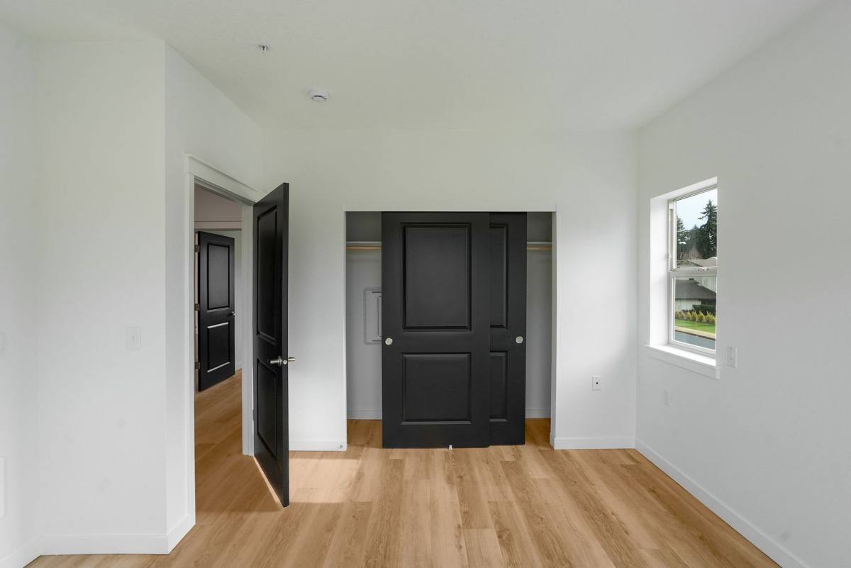 Apartment for rent at 300 Hoxton Ave, Monmouth, OR 97361