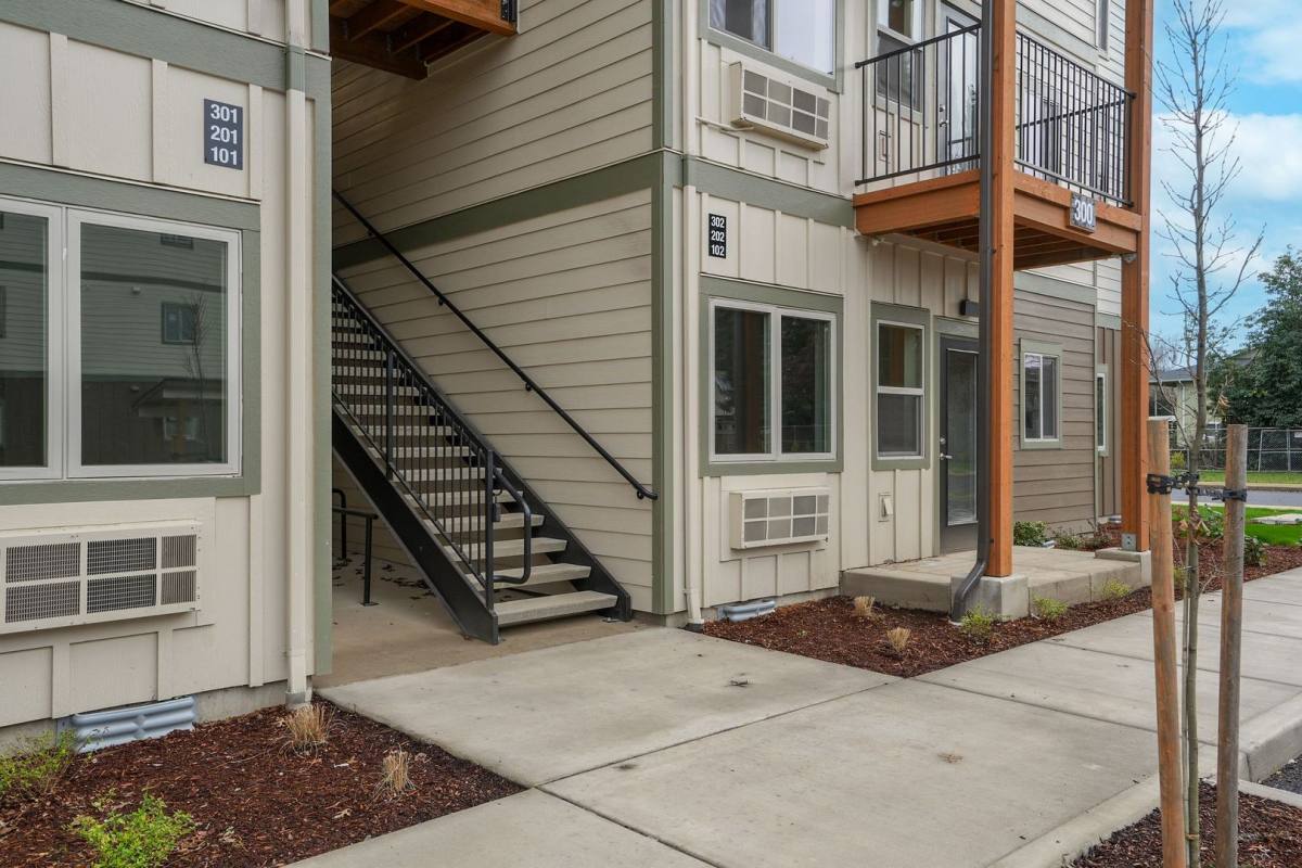 Apartment for rent at 300 Hoxton Ave, Monmouth, OR 97361