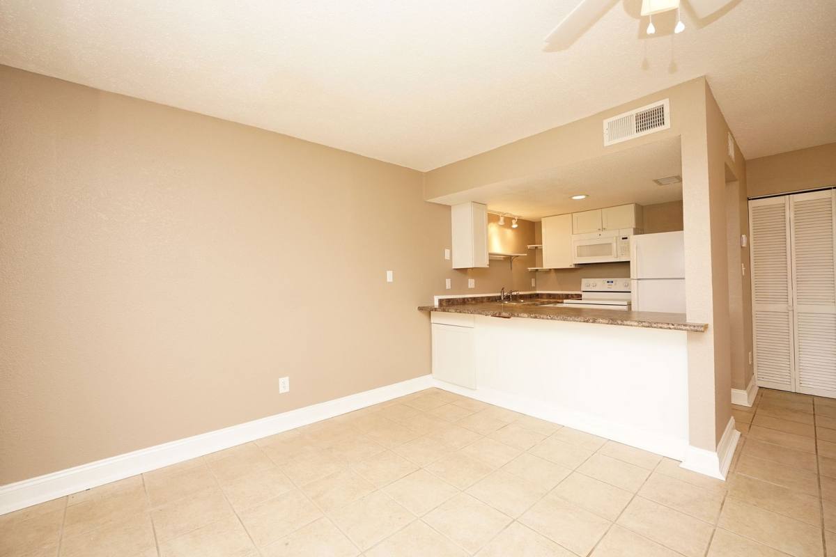 Apartment for rent at 308 Miracle Strip Parkway, Fort Walton Beach, FL 32547
