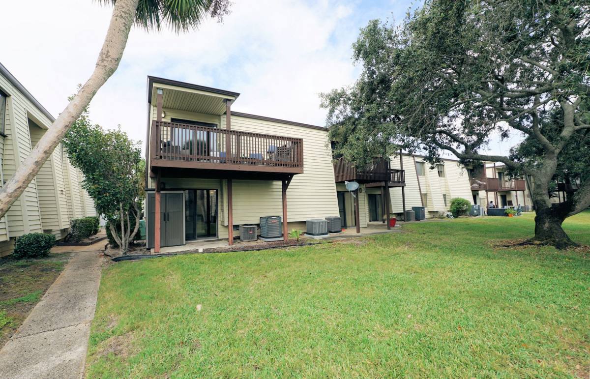 Apartment for rent at 308 Miracle Strip Parkway, Fort Walton Beach, FL 32547