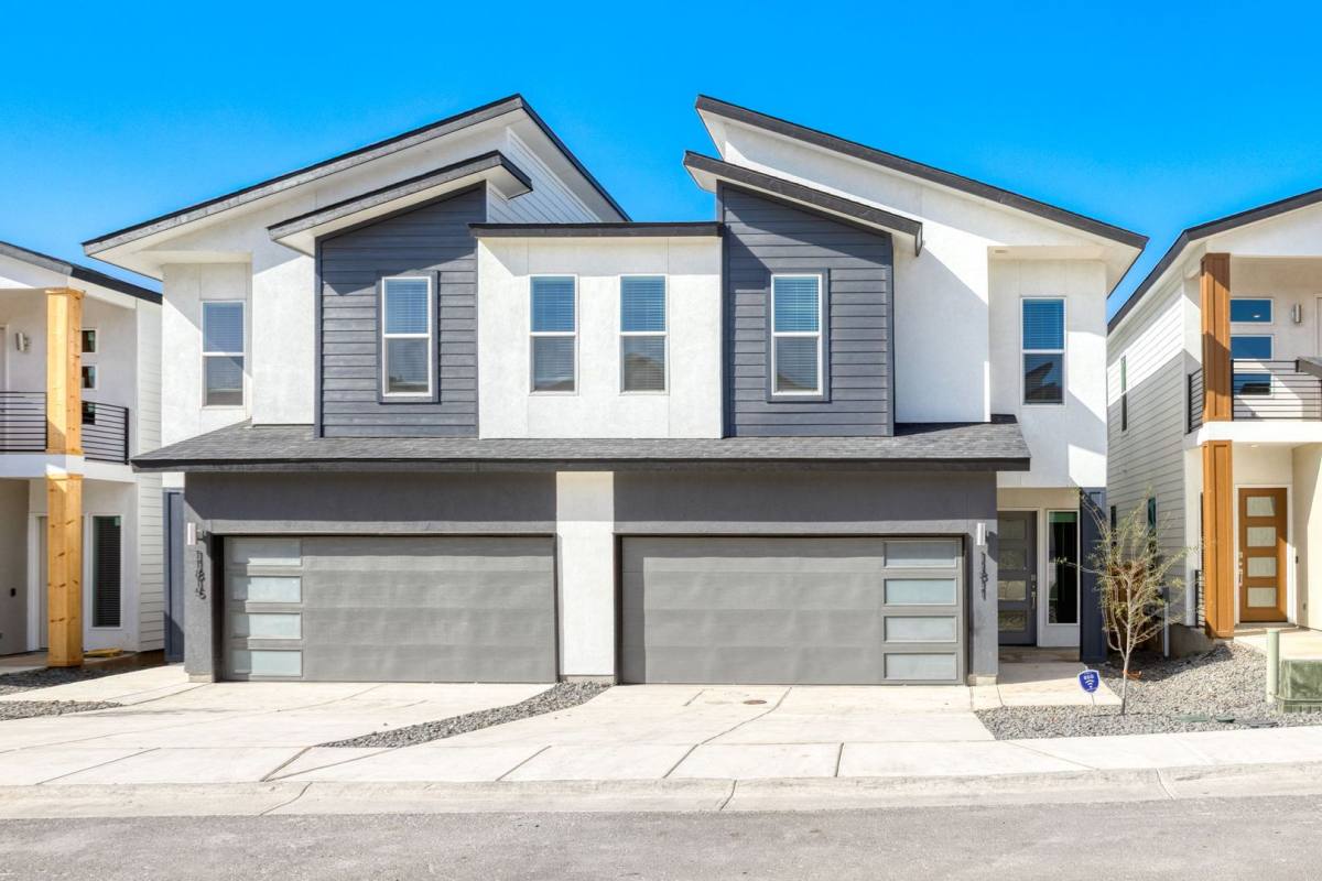 Townhouse for rent at 11831 Zarkava Way, San Antonio, TX 78230