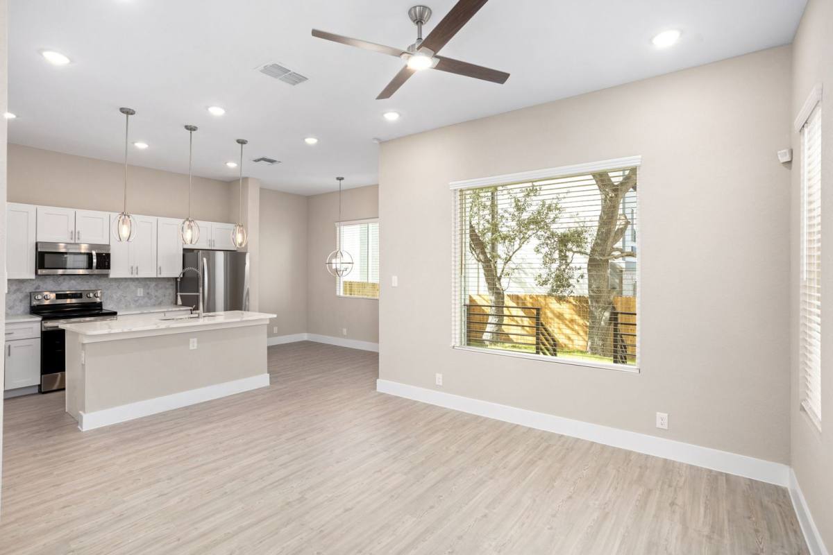 Townhouse for rent at 11831 Zarkava Way, San Antonio, TX 78230