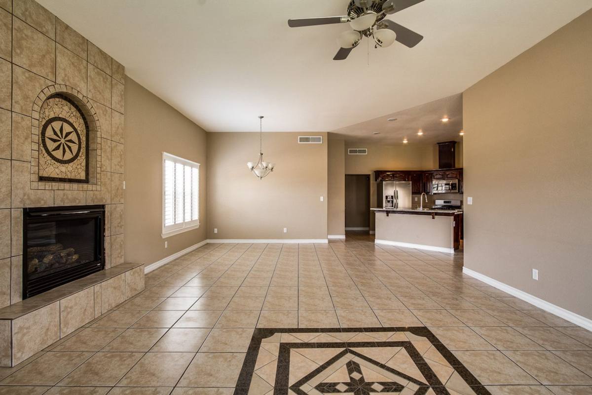 House for rent at 536 Via De Los Arboles, El Paso, TX 79932