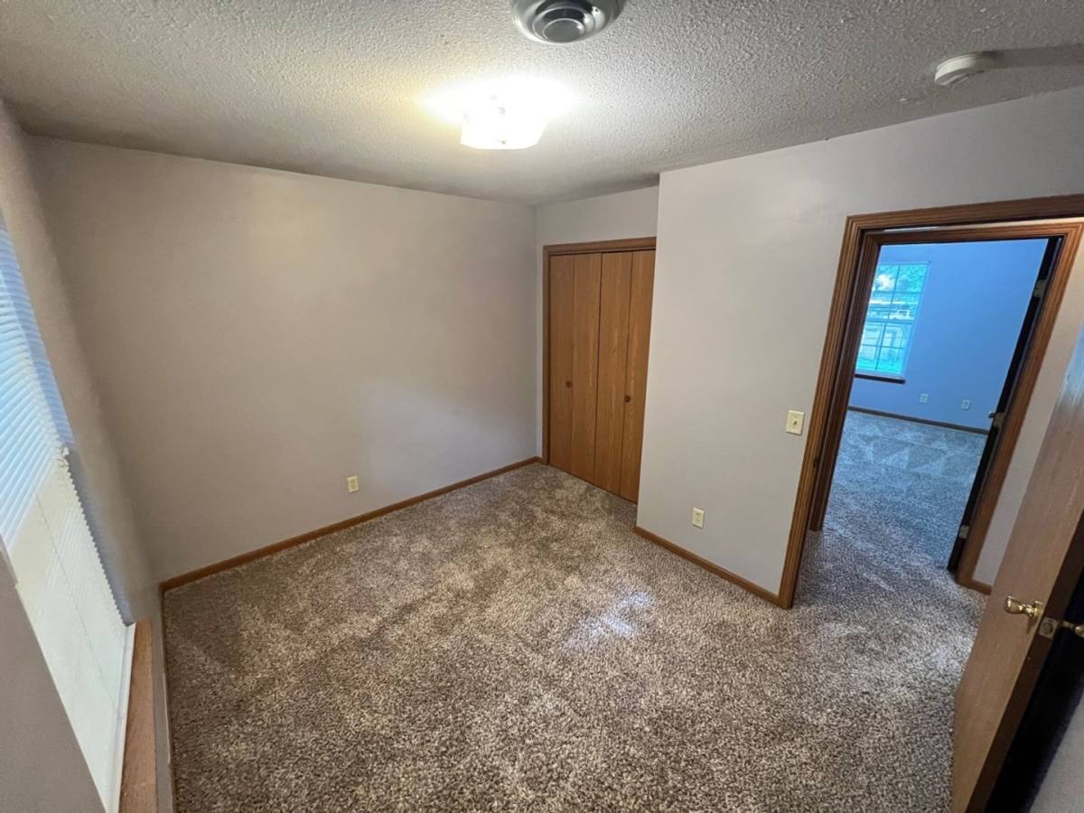 House for rent at 915 Colorado St, Manhattan, KS 66502