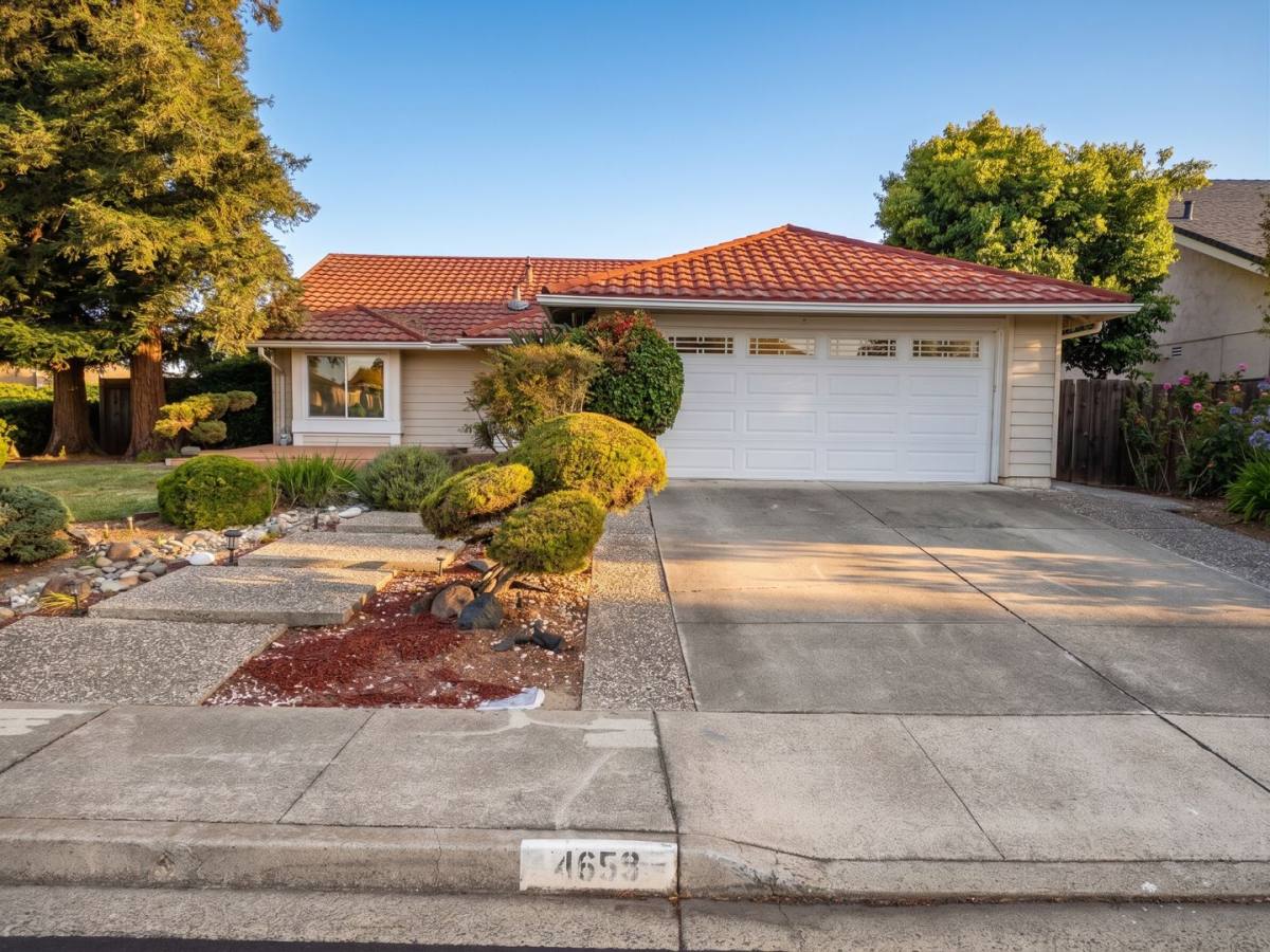 House for rent at 4653 Dinuba St, Union City, CA 94587